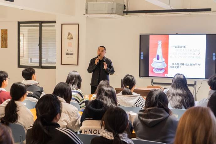 谢新苗老师阐述文物活化利用的重要性和方法